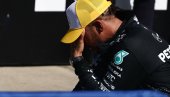 ОСТАТАК СВЕТА УЗИМА АФРИЧКЕ РЕСУРСЕ: Луис Хамилтон загрмео, послао јаку поруку свима