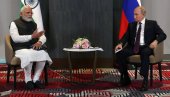 РАДУЈЕМ СЕ СУСРЕТУ СА ПРИЈАТЕЉЕМ ПУТИНОМ: Моди стиже у Москву након пет година