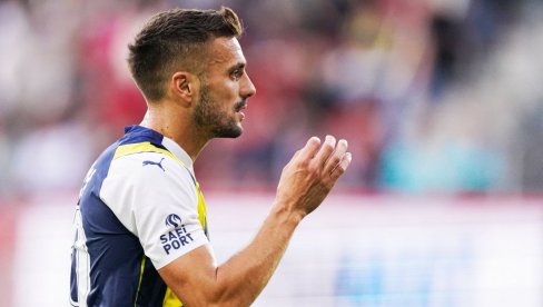 ДУШАНЕ, ВРАТИ СЕ! Тадић залудео Арапе и послао поруку Вељку Пауновићу (ВИДЕО) ДУШАНЕ, ВРАТИ СЕ! Тадић залудео Арапе и послао поруку Вељку Пауновићу (ВИДЕО)