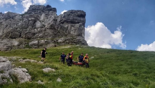 ДРАМА НА ДУРМИТОРУ СА СРЕЋНИМ ЗАВРШЕТКОМ: Спасена држављанка Чешке (24)