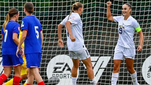 OD SJAJA DO OČAJA: Ženska fudbalska reprezentacija Srbije poražena u prvom kolu grupne faze Omladinskog evropskog prvenstva Evrope OD SJAJA DO OČAJA: Ženska fudbalska reprezentacija Srbije poražena u prvom kolu grupne faze Omladinskog evropskog prvenstva Evrope