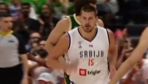 OVI JOŠ TRAŽE LOPTU: Nikola Jokić i ono njegovo protiv Australije (VIDEO)