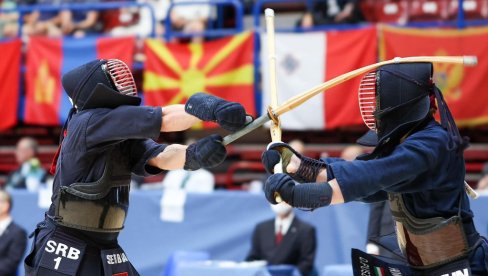 PARAĆINCI U KENDO REPREZENTACIJI: Učestvovali na svetskom prvenstvu u Milanu