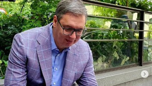 NAPRED SRBIJA! Vučić na telefonu u Londonu prati meč košarkaša protiv Amerike - Navažnije je da ih pobedimo na Olimpijadi