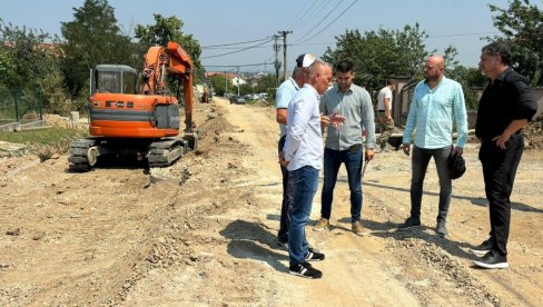 MAJSTORI U VUKA KARADŽIĆA: U toku rekonstrukcija ulice u Lazarevcu