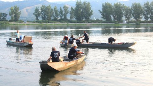 BUĆKA NA DUNAVU OBMANULA SOMOVE: Održane tradicionalne sportsko-turističke Alaske večeri kod Velikog Gradišta