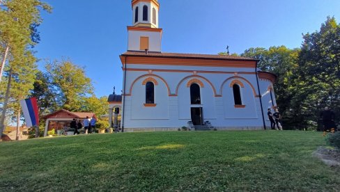 „BILA JE SAMO TAMA I TA JE ZVONJAVA BILA BOŽJI ZNAK“: Čudo u Potkozarju koje se godinama prepričava (FOTO)