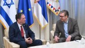 VUČIĆ SA AMBASADOROM IZRAELA: Sve države da ulože napore za postizanje održivog mira