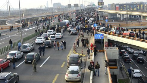 SPREMAJU SE NEMIRI, GLAVNI CILJ JE PREVRAT: Uoči današnjeg protesta u Beogradu Vučić dobio zvanično upozorenje ruskih službi