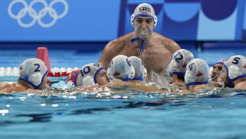 HVALA VAM ŠTO STE ME TRPELI: Pre 24 godine osvojio olimpijsko zlato u odbojci, sad pomogao vaterpolistima Srbije (FOTO)