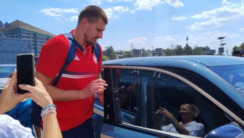 NIKOLA JOKIĆ PUNI BATERIJE! Evo gde se Srbin sprema za Evrobasket NIKOLA JOKIĆ PUNI BATERIJE! Evo gde se Srbin sprema za Evrobasket