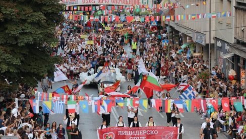 SPREMNI ZA LICIDERSKO SRCE: Najveći balkanski festival folklora