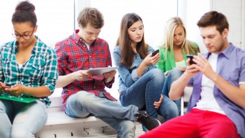 ЊИМА ЋЕ БИТИ УГАШЕНЕ ДРУШТВЕНЕ МРЕЖЕ! Од 4. децембра креће затварање