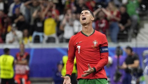 NIKAD NIJE ZADOVOLJAN: Ronaldo pobesneo zbog poništenog gola