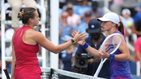 SABALENKA ĆE SE BORITI ZA TROFEJ: Beloruskinja pobedila najbolju na svetu u polufinalu Sinsinatija