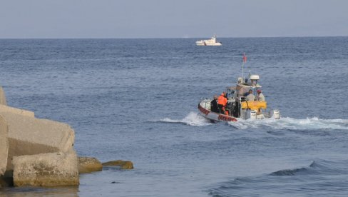 РОНИОЦИ ПРОНАШЛИ ДВА ТЕЛА УНУТАР ОЛУПИНЕ БРОДА: Отворена истрага због потонућа луксузне једрилице на којој је нестао британски Бил Гејтс