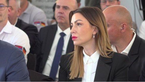 МИНИСТАРКА МЕСАРОВИЋ: Важно да у Нишу будемо уз председника Вучића и Покрет за народ и државу