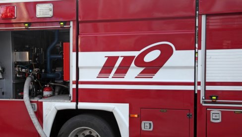 BUKTINJA PORED SMEDEREVSKOG PUTA: Gorela livada u Boleču