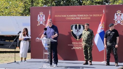 SIMBOL POSVEĆENOSTI KA IZVRSNOSTI: Vučić prisustvovao polaganju kamena temeljca za izgradnju novog objekta za pripadnike Kobri (FOTO/VIDEO)