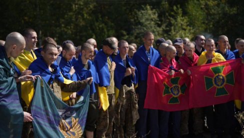 ВЕЛИКА РАЗМЕНА ЗАРОБЉЕНИКА РУСИЈЕ И УКРАЈИНЕ: У Кијев стигли борци Азовстаља (ВИДЕО)