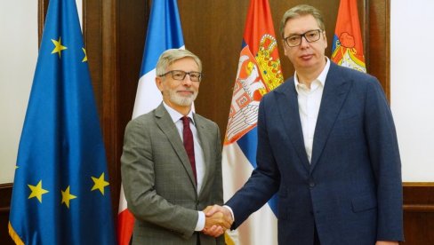 POSLEDNJE PRIPREME PRED DOLAZAK MAKRONA: Vučić sa francuskim ambasadorom (FOTO)