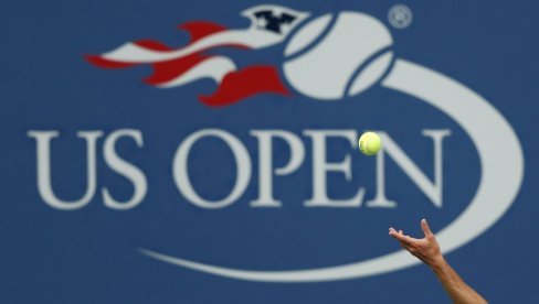 ŽENE TUGUJU: Najveći zavodnik među teniserima propušta Ju-Es open 2025!