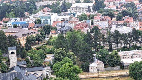 UHAPŠEN KAMIONDŽIJA IZ ČAČKA: Nepažnjom vozača povređen policajac nadomak Cetinja