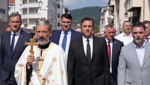 ПОТПРЕДСЕДНИК ВЛАДЕ ВУЛИН ГРАЂАНИМА ПАЛА И СРПСКЕ: Желим вам мир, просперитет и напредак