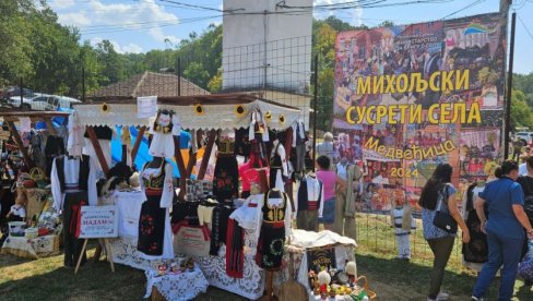PETI MIHOLJSKI SUSRETI: Potpisan ugovor za organizovanje manifestacije