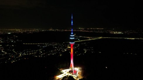 REKREATIVNO VEŽBANJE NA PLANINI: Noćni fitnes ispod Avalskog tornja REKREATIVNO VEŽBANJE NA PLANINI: Noćni fitnes ispod Avalskog tornja