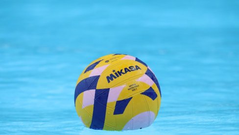 HELENI PLIVAJU KA POSTOLJU: Vaterpolisti Grčke posle pobede nad Italijom osigurali prvo mesto u grupi F i plasman u polufinale EP u Beogradu