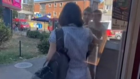 UŽAS NA BANOVOM BRDU: Radnik pekare udara ženu (VIDEO)