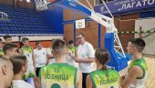 NEMA POPUŠTANJA I LAKIH POENA: Predsednik Vučić održao trening deci u KK Loznica (FOTO/VIDEO)