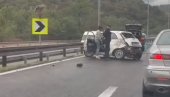 ВОЗИЛА РАСЕЈАНА ПО АСФАЛТУ, АУТОБУС СЛЕТЕО СА ПУТА: Саобраћајна незгода код Бубањ потока ВОЗИЛА РАСЕЈАНА ПО АСФАЛТУ, АУТОБУС СЛЕТЕО СА ПУТА: Саобраћајна незгода код Бубањ потока