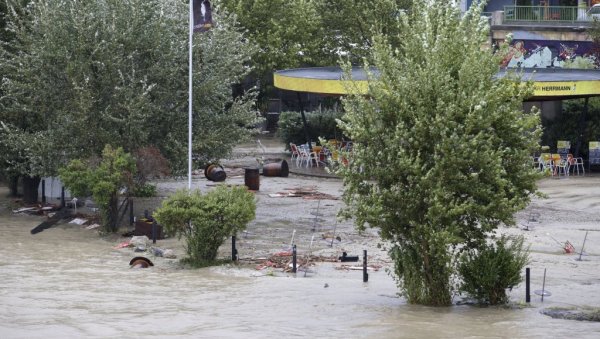 ДИРЕКТОР РХМЗ САОПШТИО: Ево када врх воденог таласа стиже у Србију