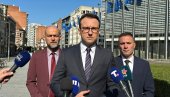 PETKOVIĆ: Tajkunska opozicija u Srbiji je udaljena, ne samo od razuma, već i od svake primese čovečnosti PETKOVIĆ: Tajkunska opozicija u Srbiji je udaljena, ne samo od razuma, već i od svake primese čovečnosti
