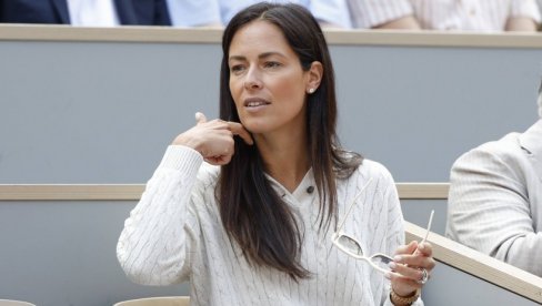 ANA IVANOVIĆ U CENTRU PAŽNJE: Svi su primetili da joj nedostaje jedan detalj, evo i koji (FOTO)