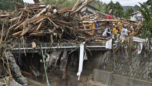 RASTE BROJ ŽRTAVA USLED POPLAVA I KLIZIŠTA: Desetoro nestalih, šest poginulih u Išikavi