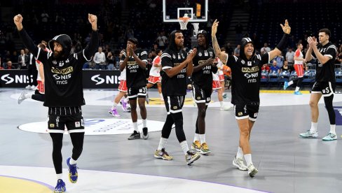 OVAKO ĆE IZGLEDATI ARENA: Partizan otkrio koreografiju Grobara na otvaranju Evrolige (FOTO) OVAKO ĆE IZGLEDATI ARENA: Partizan otkrio koreografiju Grobara na otvaranju Evrolige (FOTO)