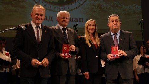 URUČENA PRIZNANJA SUBNOR VRŠCA: Obeleženo 80 godina od oslobođenja grada u Drugom svetskom ratu (FOTO)