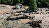 OGROMNE POPLAVE U BiH, DESETINE OSOBA SE VODE KAO NESTALE: Proglašeno stanje prirodne nesreće, broj mrtvih raste (FOTO/VIDEO)