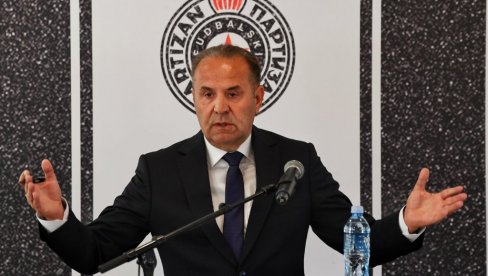 НАЈМАЊЕ ШТО ОЧЕКУЈЕМО ЈЕСТЕ НЕИЗВЕСНА ТРКА ЗА ТИТУЛУ! Огласио се Расим Љајић након испадања Партизана у Купу Србије од Мачве НАЈМАЊЕ ШТО ОЧЕКУЈЕМО ЈЕСТЕ НЕИЗВЕСНА ТРКА ЗА ТИТУЛУ! Огласио се Расим Љајић након испадања Партизана у Купу Србије од Мачве