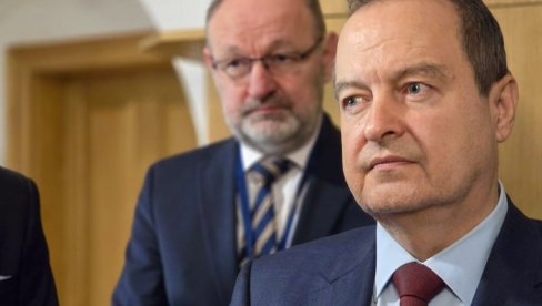 DAČIĆ NA APARATIMA: Ima obostranu upalu pluća