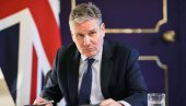 STARMER ZAPRETIO: Građani mogu mirno da protestuju, ali napadi na policiju nisu dozvoljeni