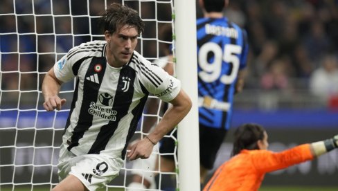 VLAHOVIĆ SA KLUPE GLEDA DERBI ITALIJE? Srbin je kompletniji napadač od Opendija i Dejvida što se vidi i na listi strelaca, ali...
