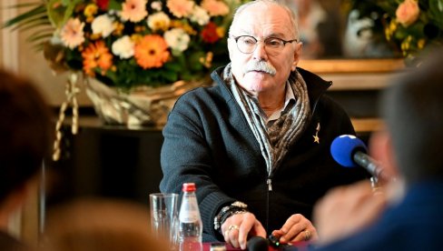 ПУТИН ОДЛИКОВАО НИКИТУ МИХАЛКОВА: Руски председник честитао рођендан чувеном редитељу ПУТИН ОДЛИКОВАО НИКИТУ МИХАЛКОВА: Руски председник честитао рођендан чувеном редитељу