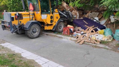 OČISTILI SMEĆE PORED AUTO - PUTA: Akcija komunalaca na Altini