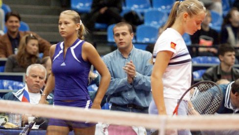 JELENA DOKIĆ ZGROZILA CEO SVET! Bivša teniserka otkrila jezive detalje zlostavljanja