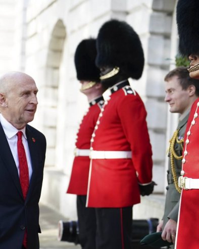 БРИТАНСКОМ МИНИСТРУ СЕ ЖУРИ: Жели први да уведе трупе у Украјину