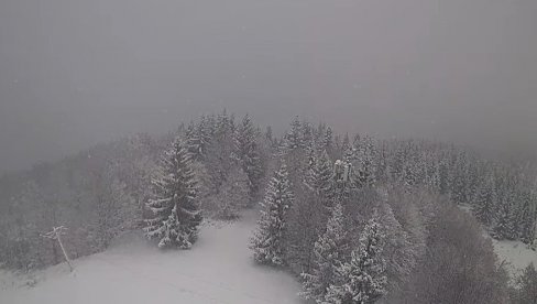 SNEG OKOVAO REGION: Planinski vrhovi osvanuli pod belim prekrivačem (FOTO)